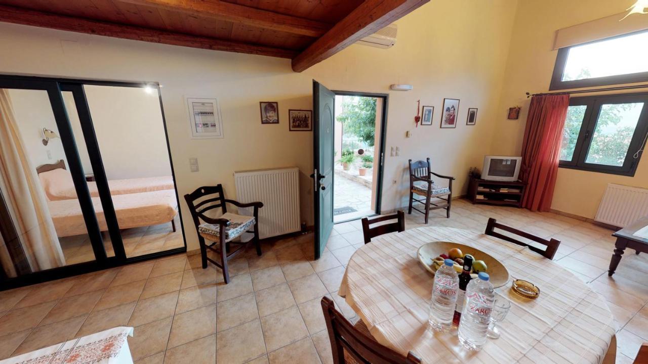 Nana Apartments Zarós Екстериор снимка